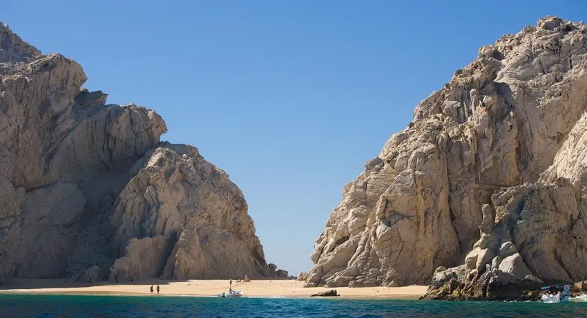 How to Reach Lover’s Beach in Cabo: Tips & Things to Do