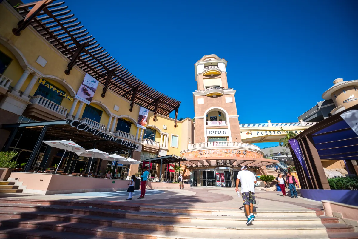 puerto-paraiso-shpopping-mall
